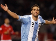 棋牌游戏-孤胆破坚冰，梁靖崑鏖战葡萄牙扛起中国男乒旗帜