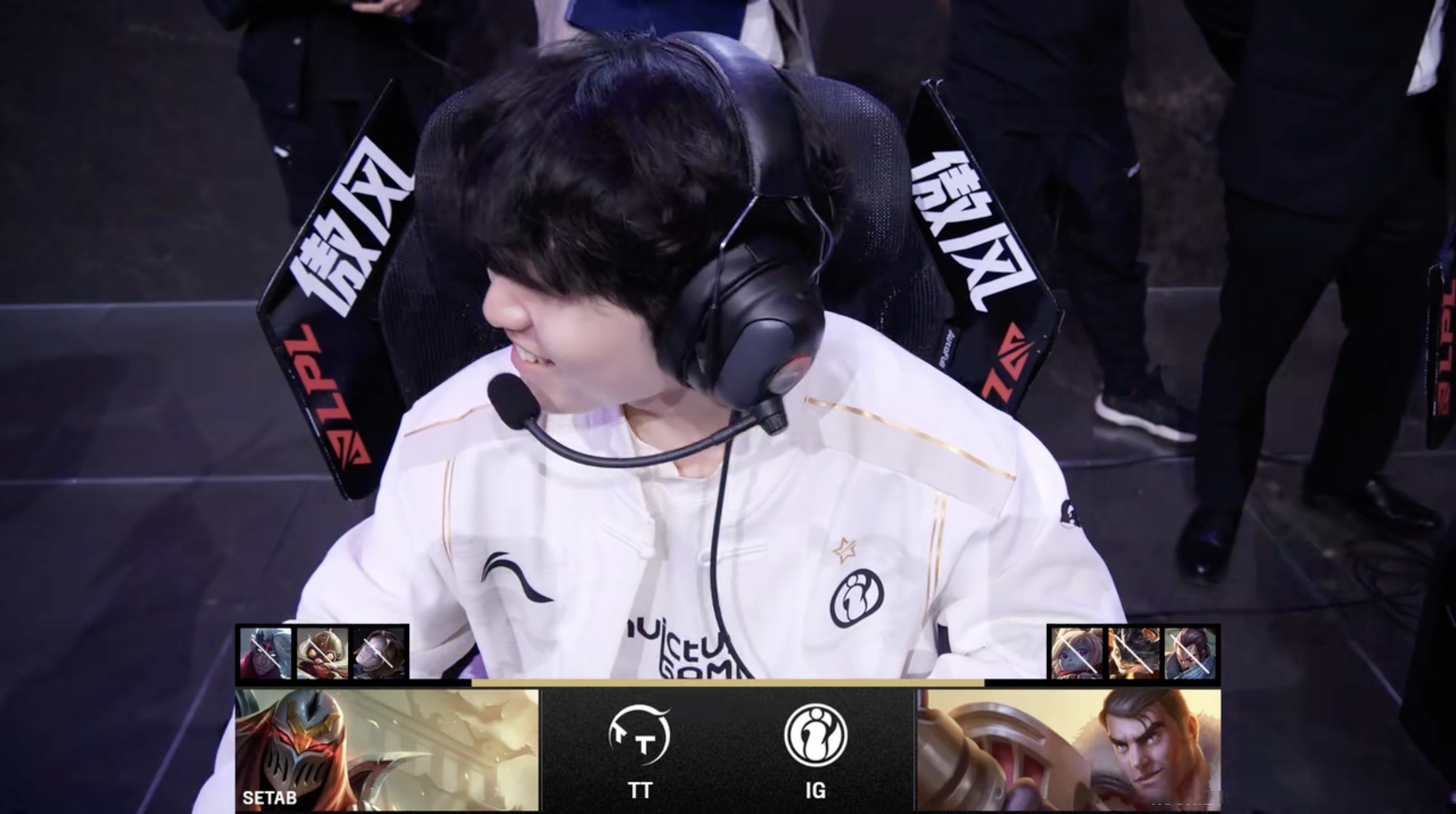 EDG轻取T1,Viper团战一打五顶尖较量2025世界赛,让粉丝疯狂欢呼的简单介绍 EDG轻取T1,Viper团战一打五顶尖较量2025世界赛,让粉丝疯狂欢呼的简单介绍