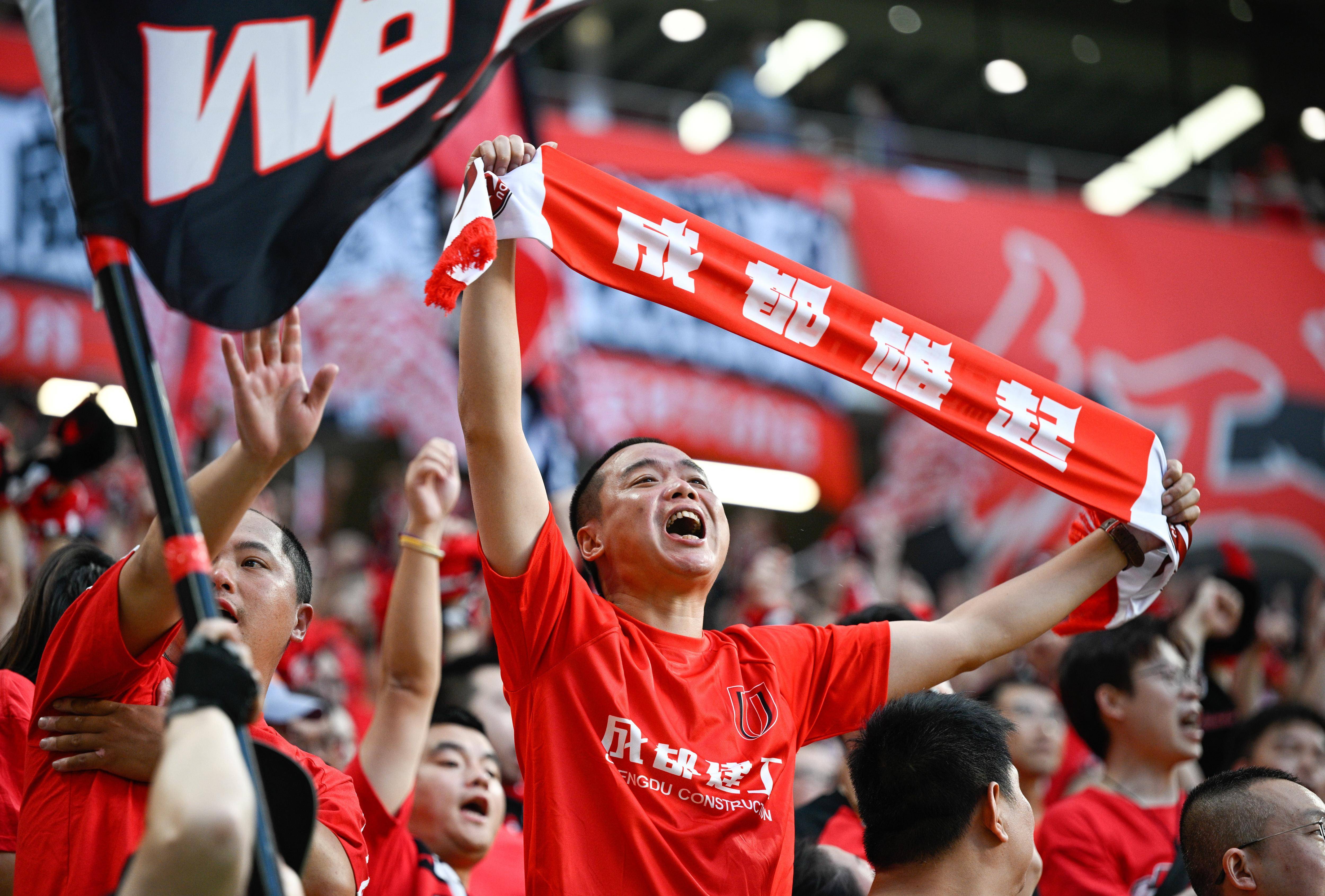 关于热门球队展现出众表现,球迷热情不减!的信息 关于热门球队展现出众表现,球迷热情不减!的信息